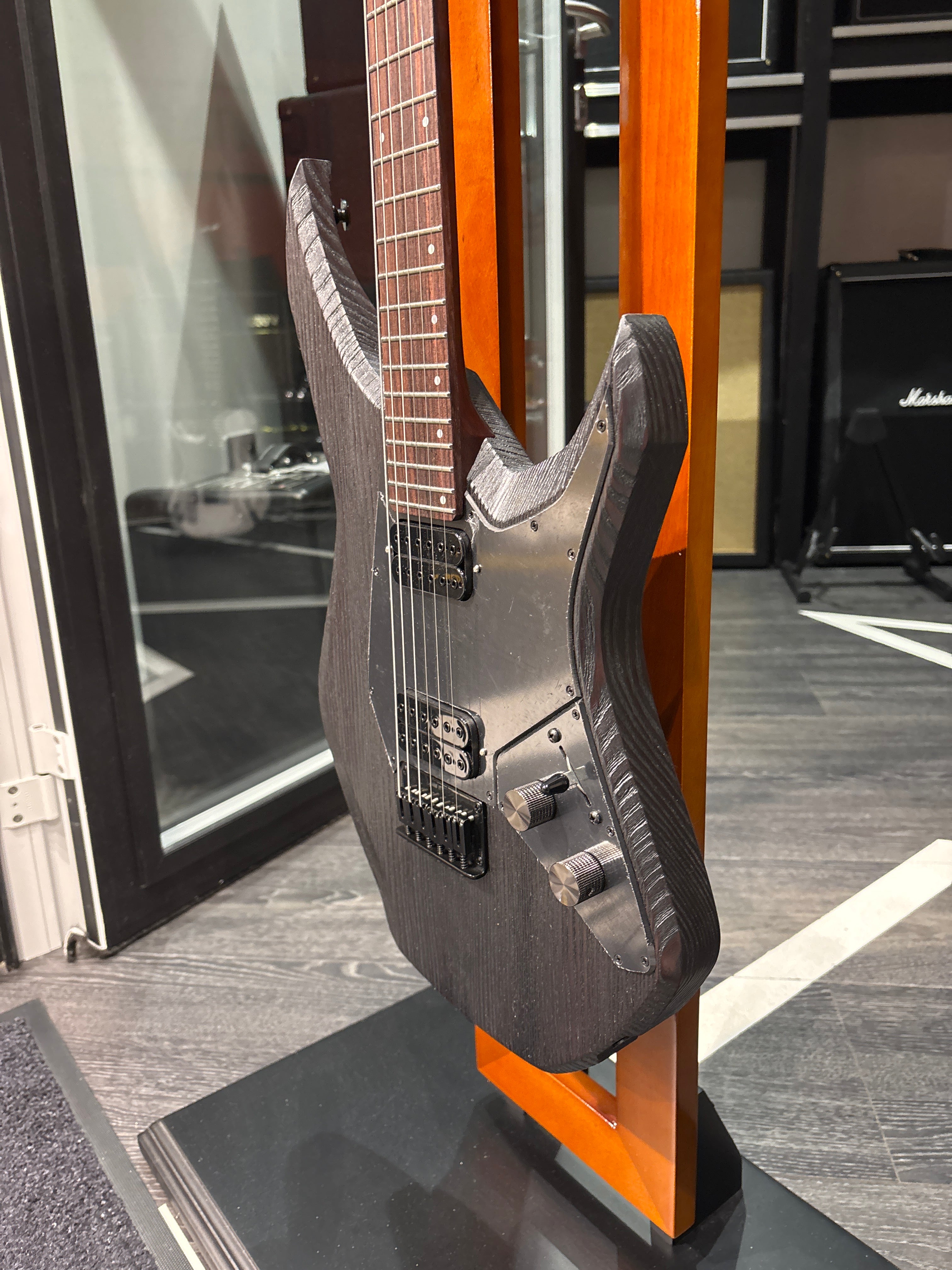 Flamel Guitars Arsenic standard