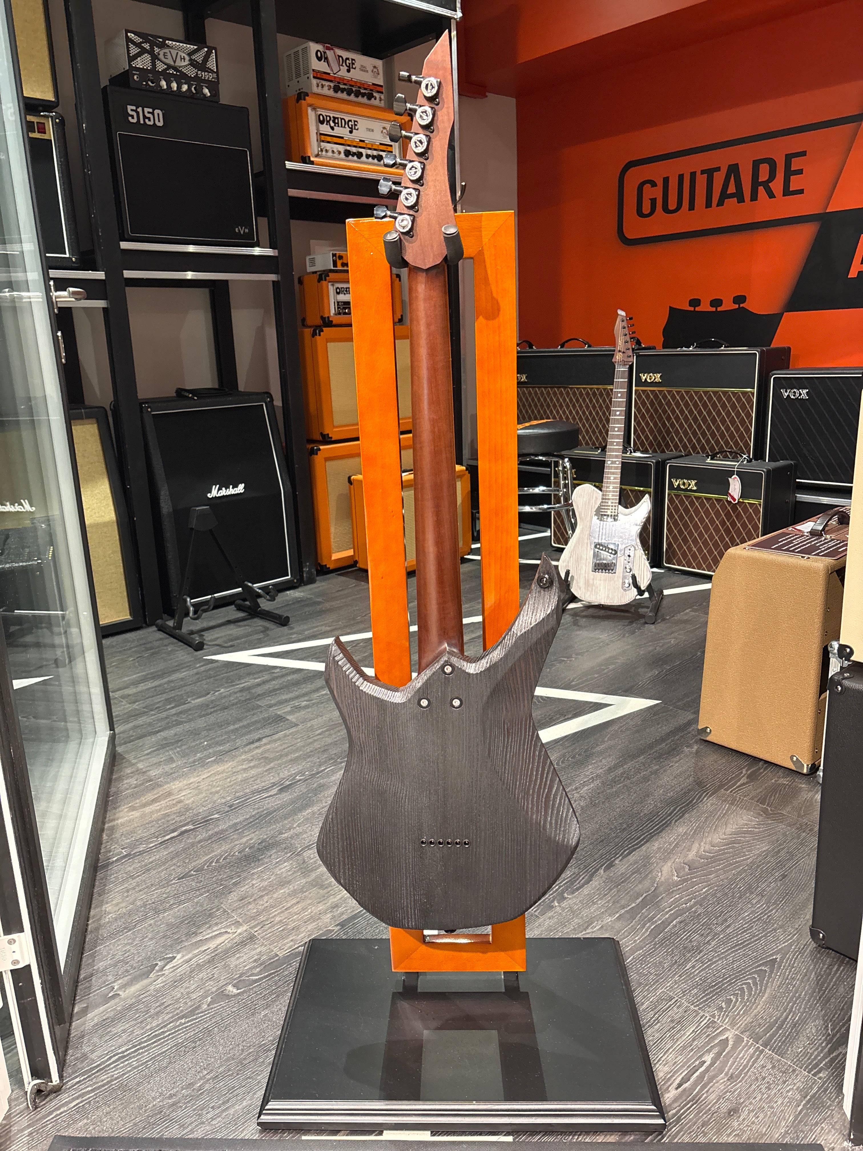 Flamel Guitars Arsenic standard