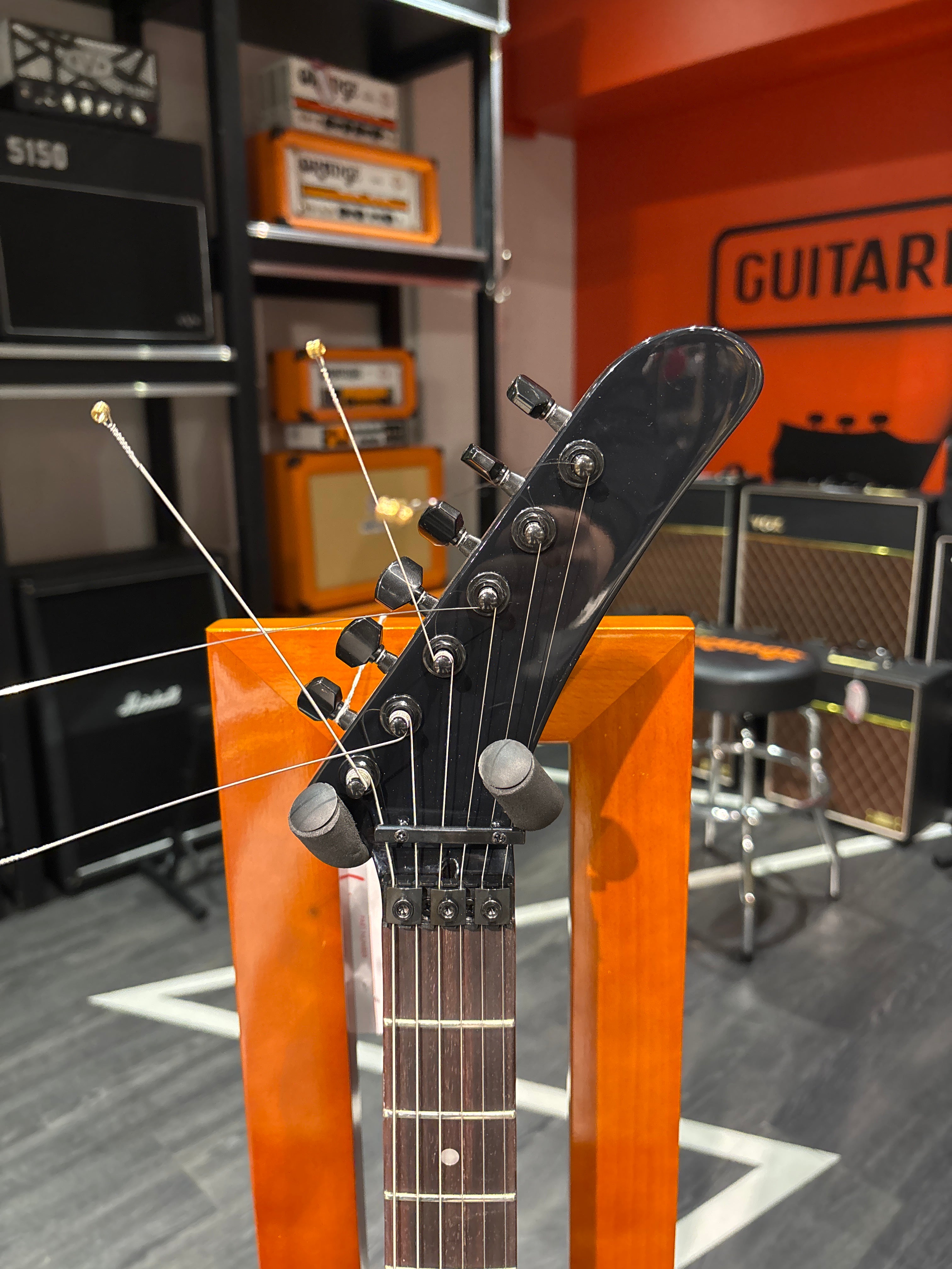 La guitare « Arm the Homeless » de Tom Morello signature