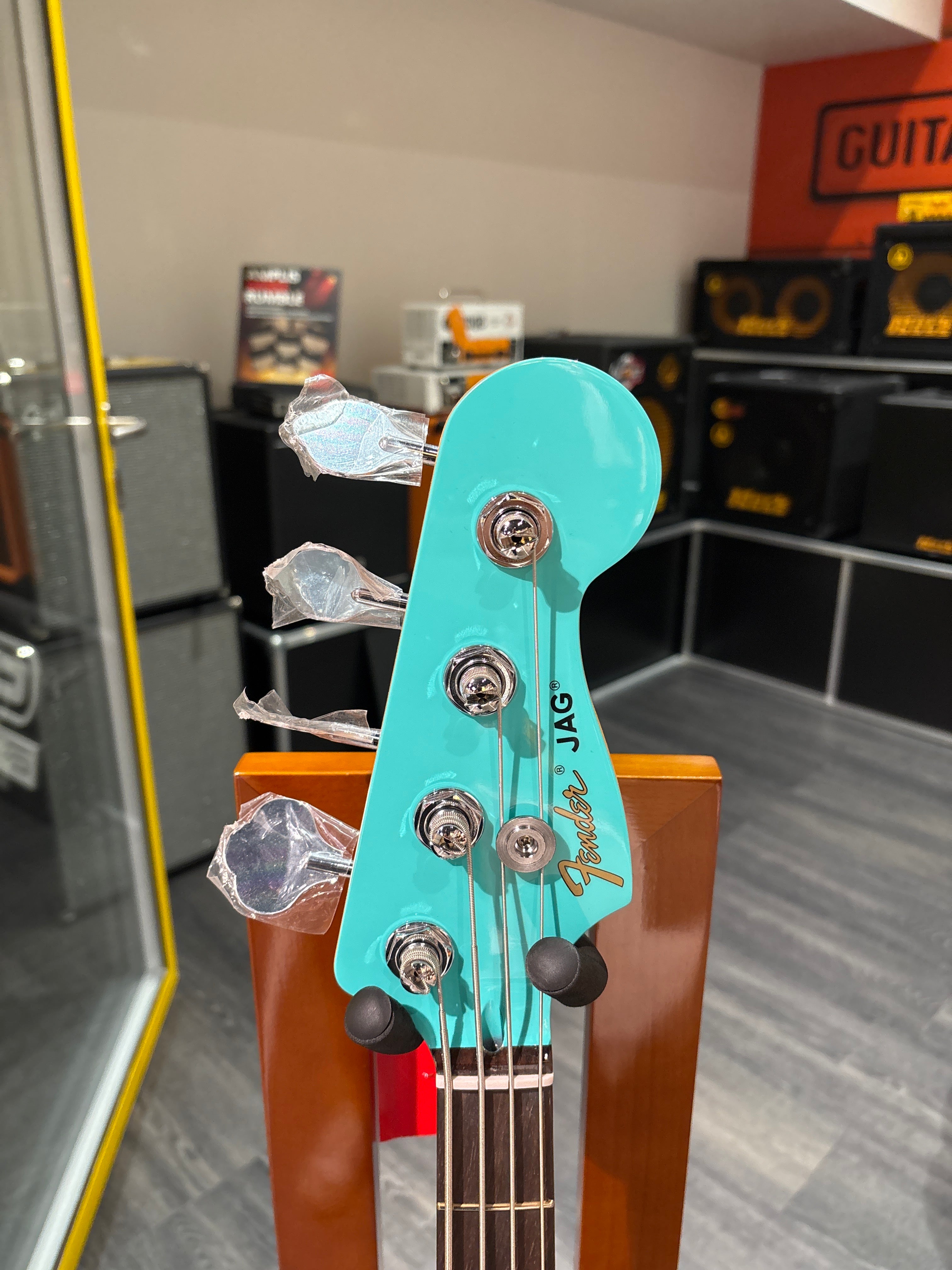 Fender Mark Hoppus Jaguar Bass