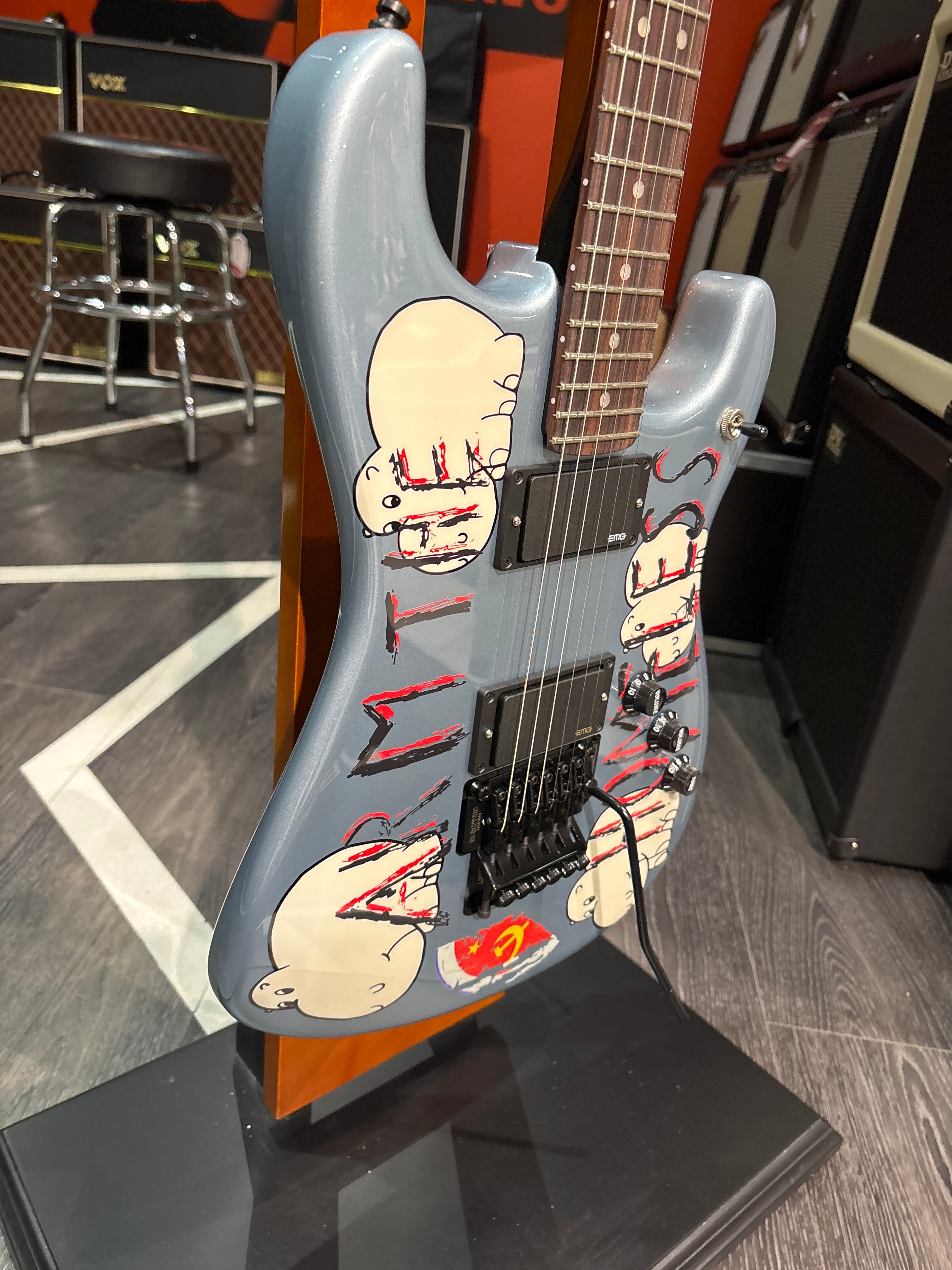 La guitare « Arm the Homeless » de Tom Morello signature