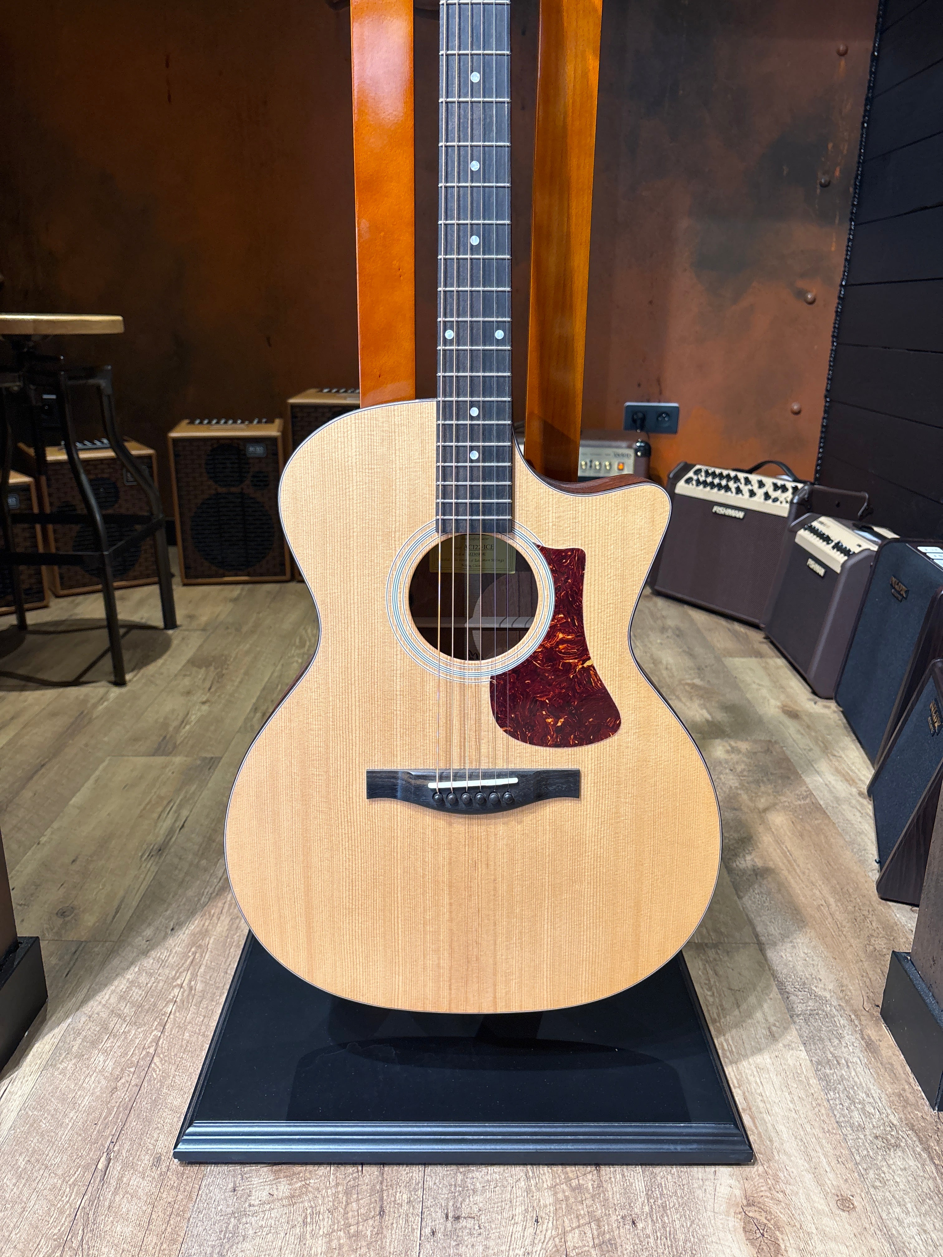 Eastman AC122 1CE
