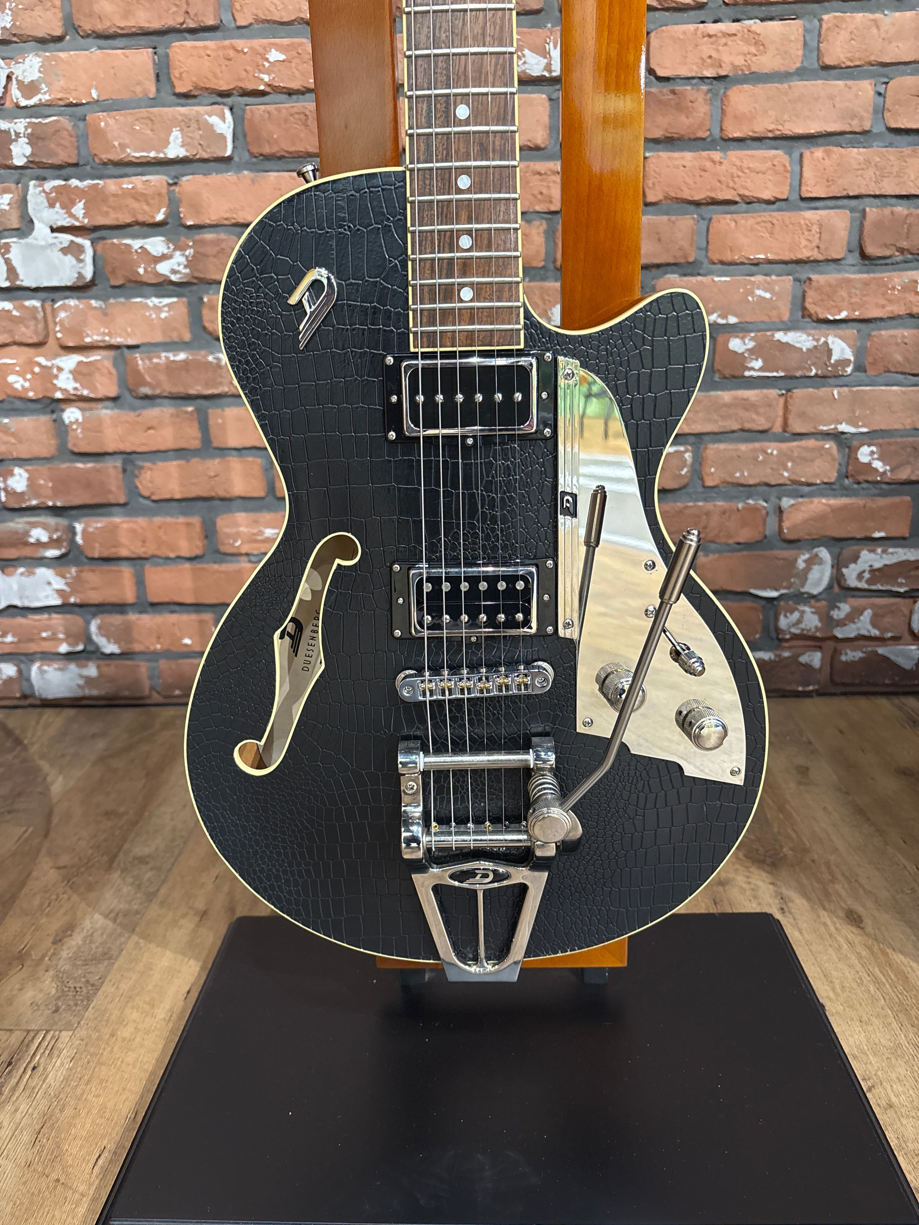 Duesenberg Starplayer TV Outlaw - Occasion