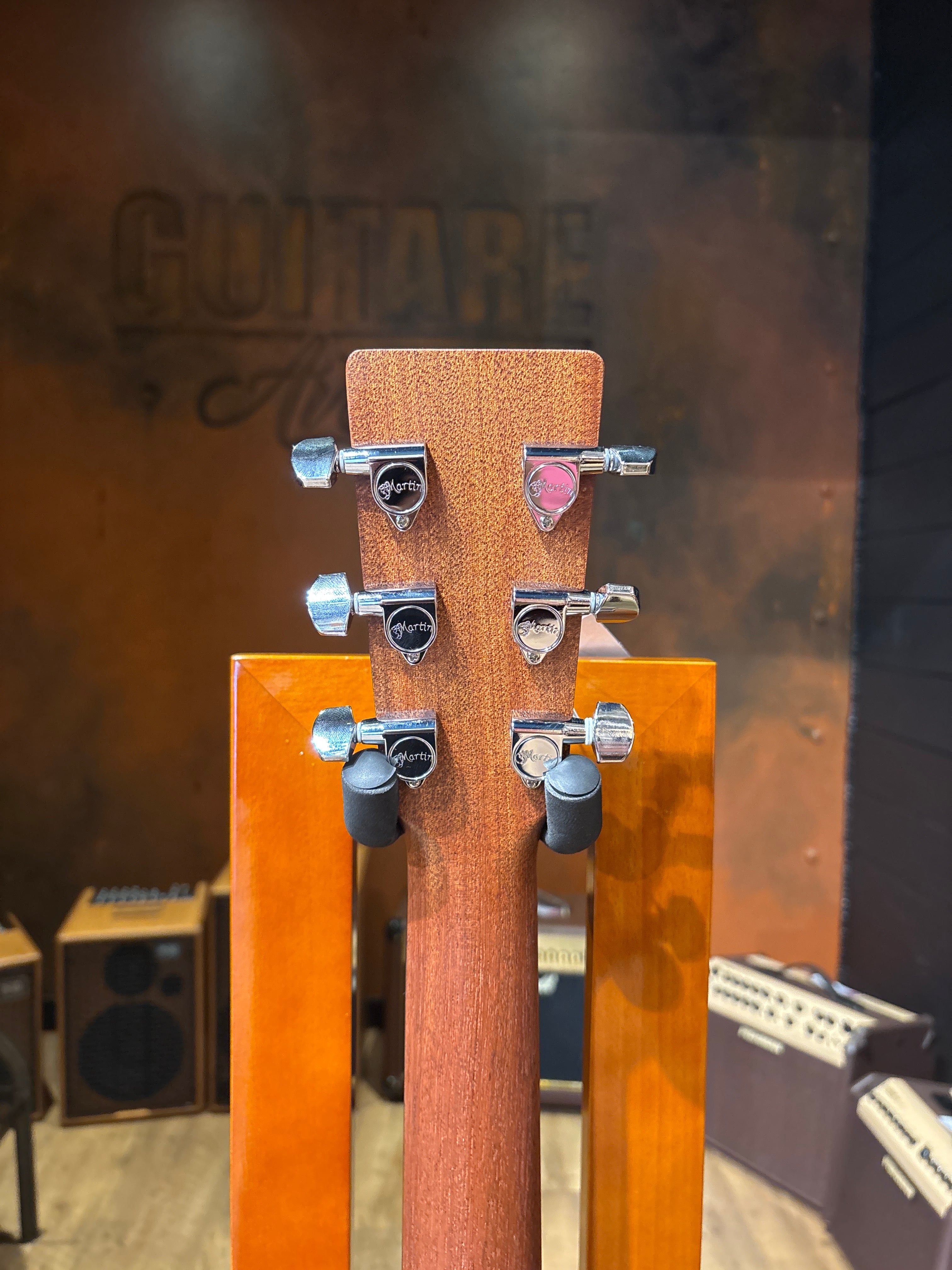 Martin D10E