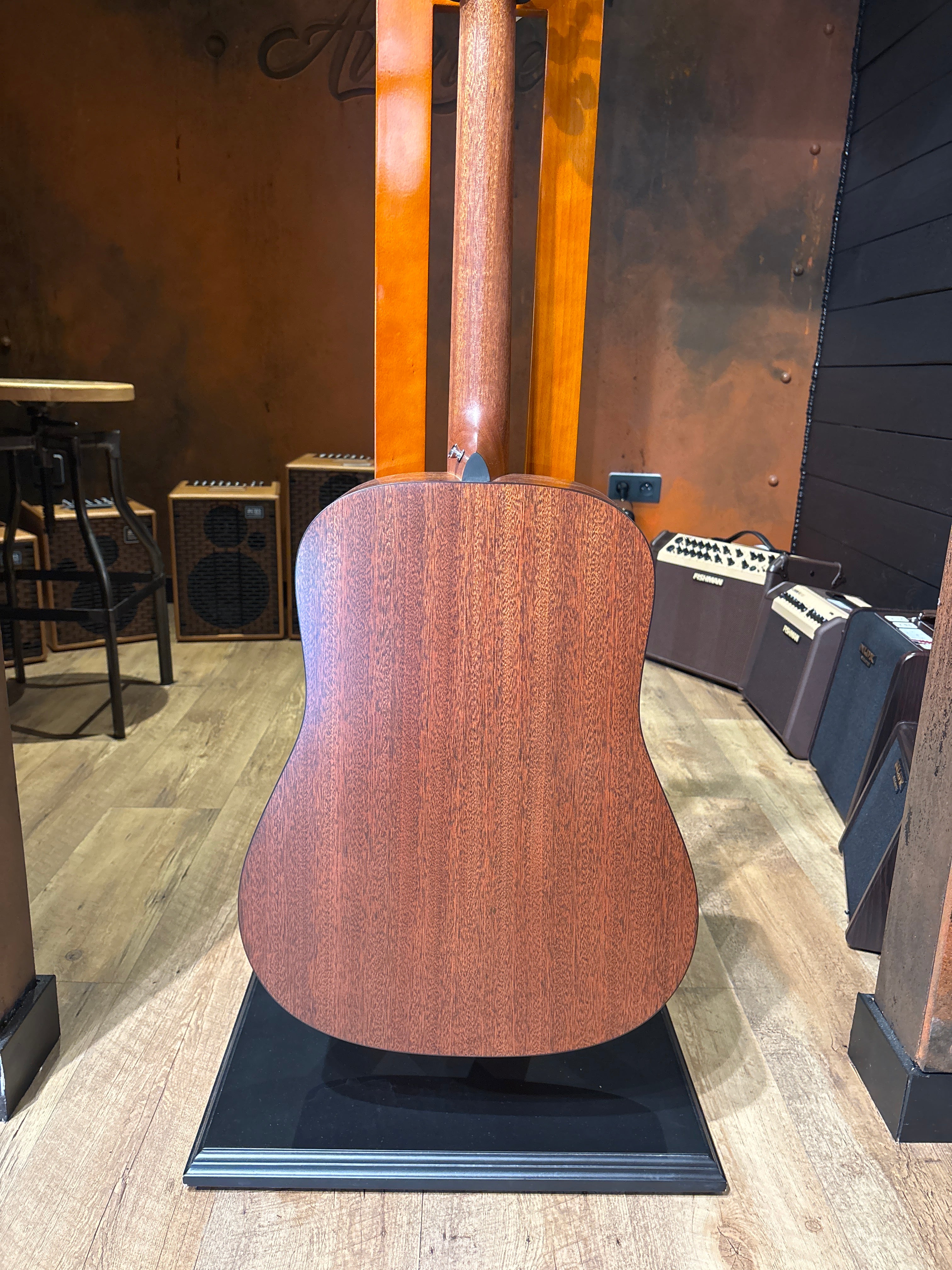 Martin D10E