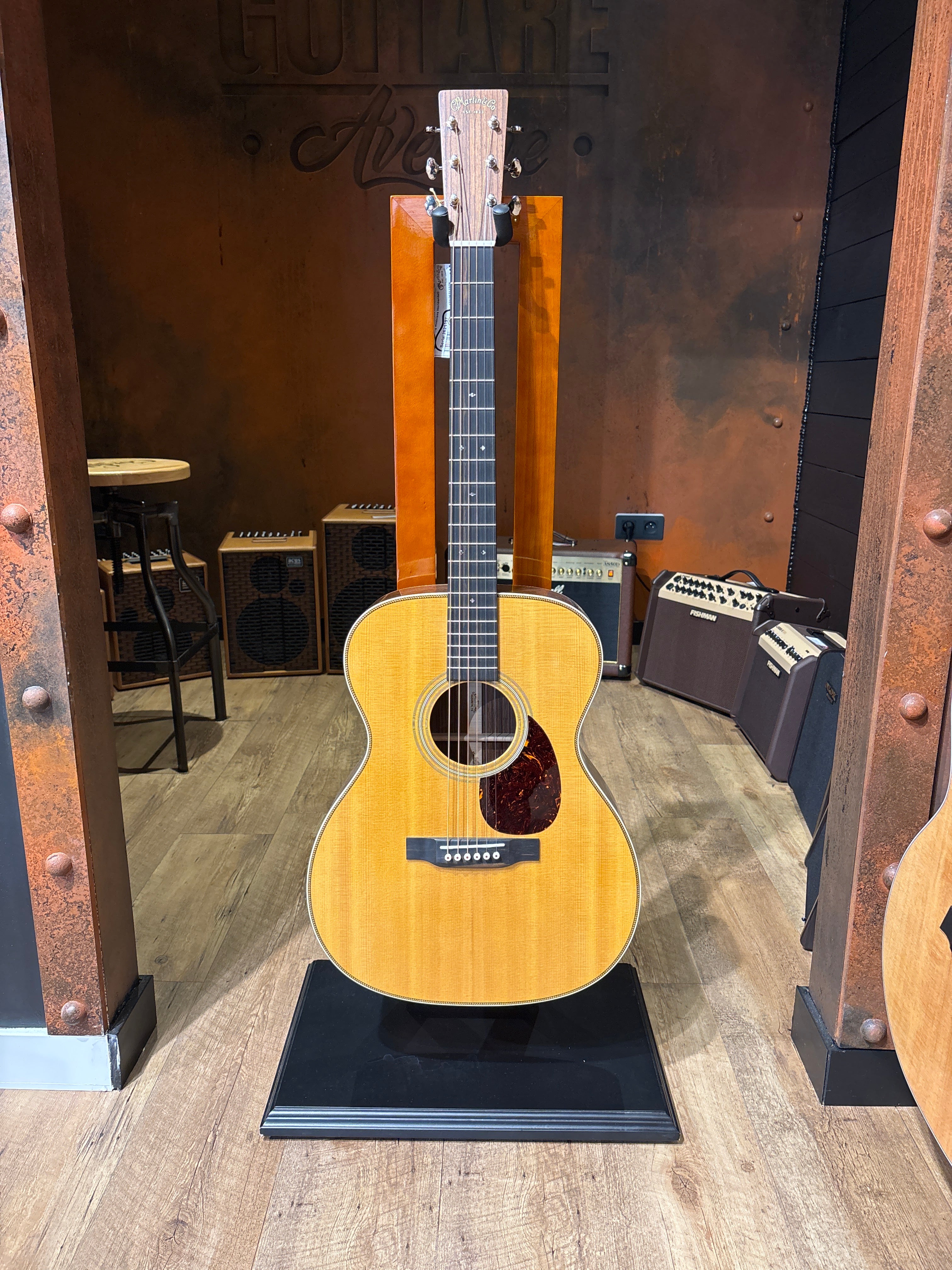 Martin OM28