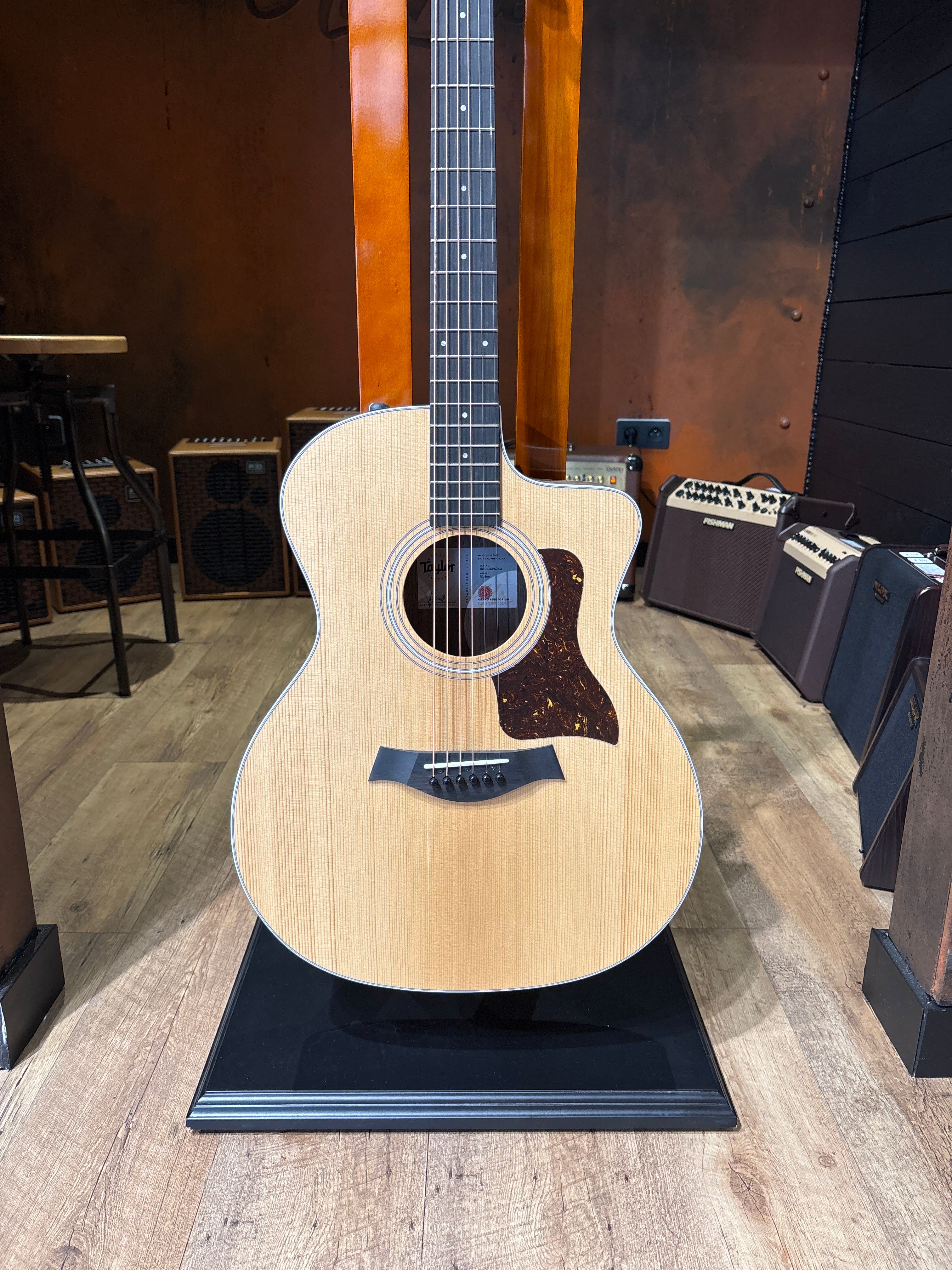 Taylor 214CE