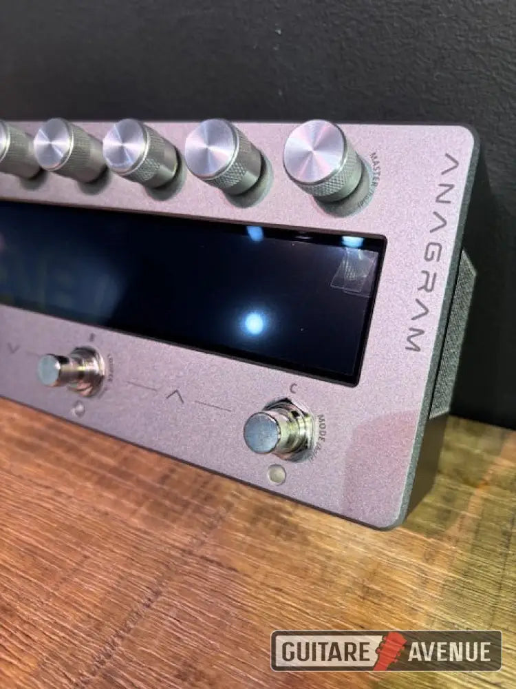 Darkglass Anagram Effet