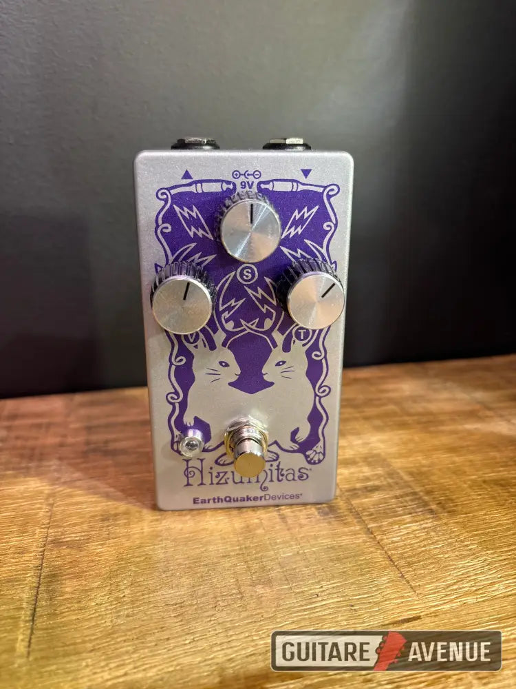 Earthquaker devices Hizumitas Fuzz Effet
