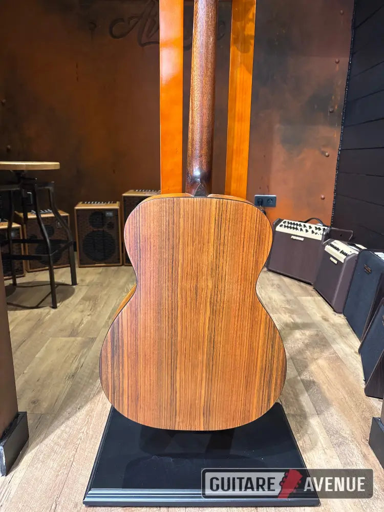 Eastman E3OME Guitare électro-acoustique