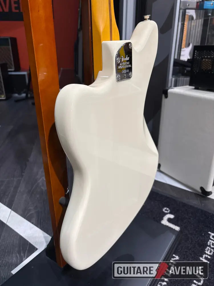 Fender American Professionnal Jazzmaster RW Olympic white - Guitare électrique