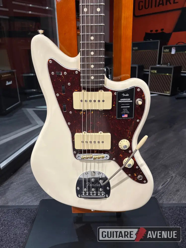 Fender American Professionnal Jazzmaster RW Olympic white - Guitare électrique