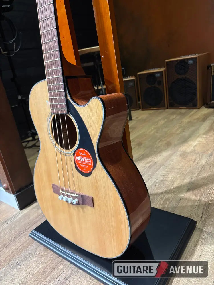 Fender CB60SCE Basses