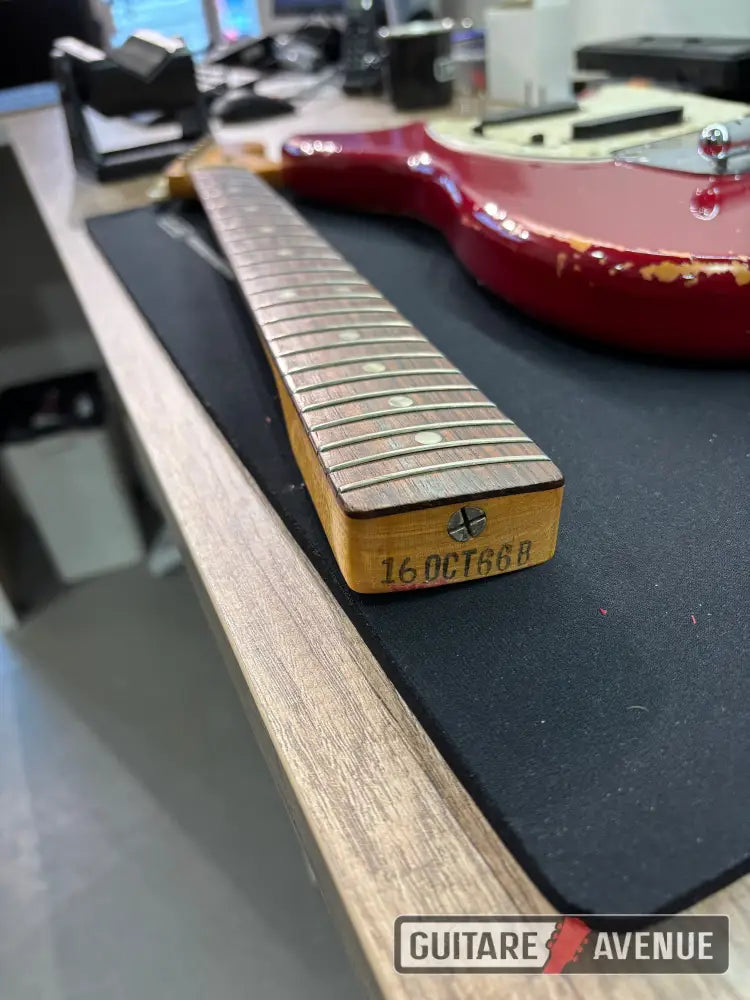 Fender Mustang originale 1966 - Occasion Guitare électrique