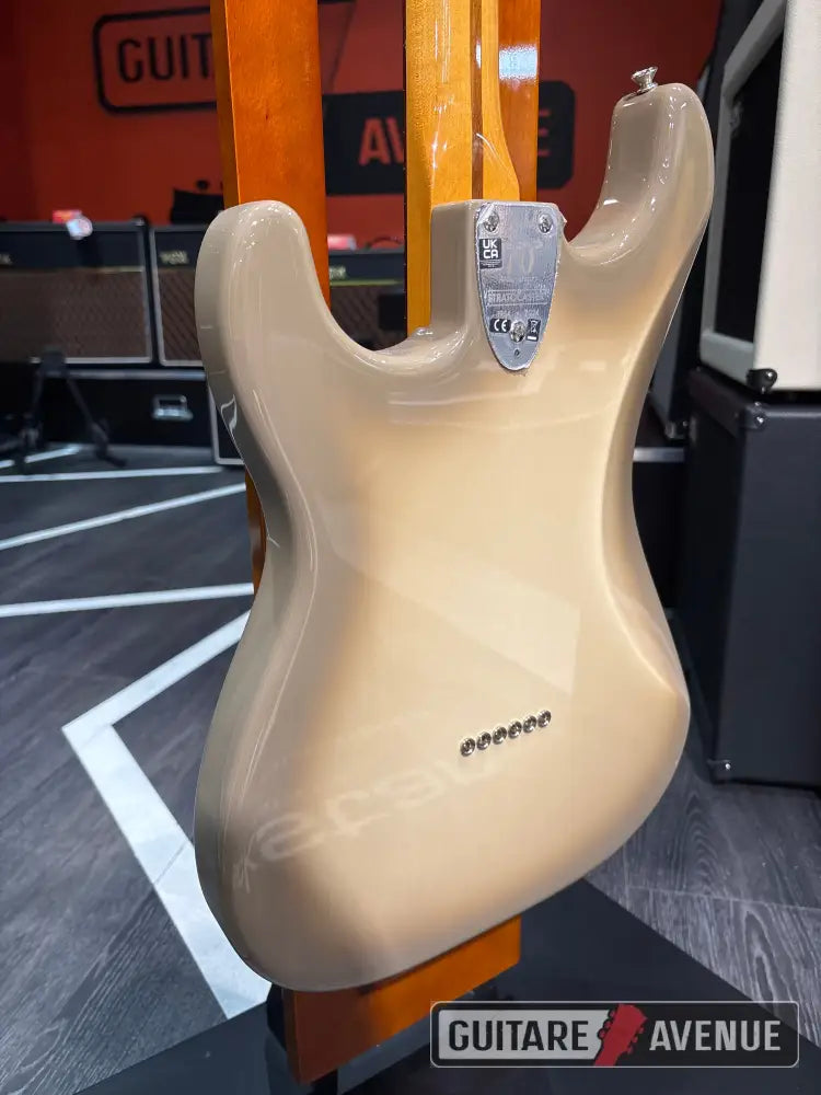 Fender Vintera II Stratocaster Antigua 70e anniversaire - Guitare électrique