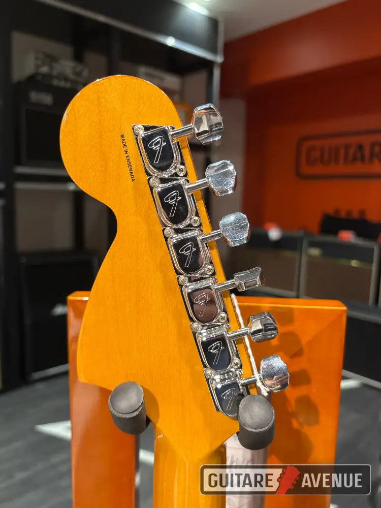 Fender Vintera II Stratocaster Antigua 70e anniversaire - Guitare électrique