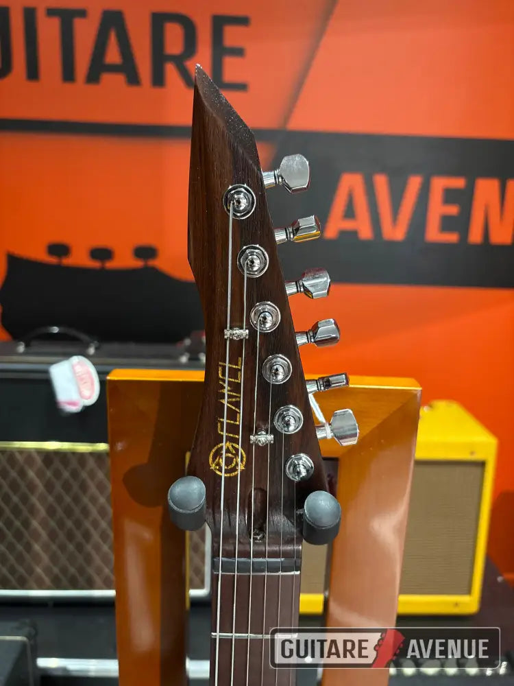 Flamel Guitars Arsenic Deluxe Naturelle ’micros Rage’ Guitare électrique