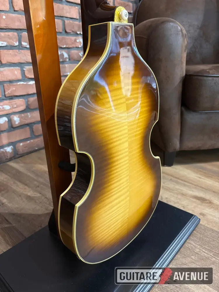 Hofner Violin Bass 62 reissue Occasion Basses