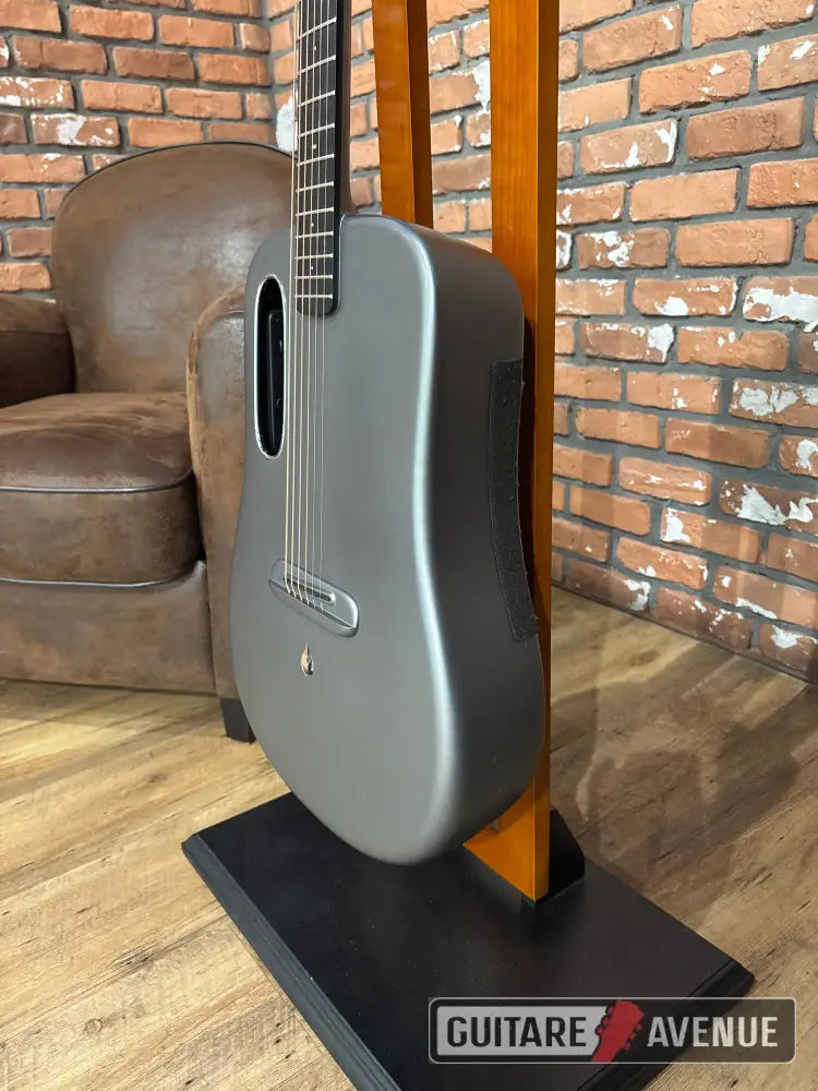 Lava Me III - Occasion Guitare acoustique d’occasion