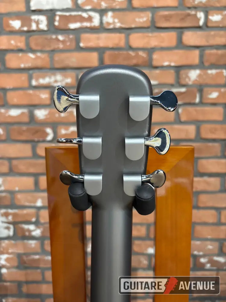 Lava Me III - Occasion Guitare acoustique d’occasion