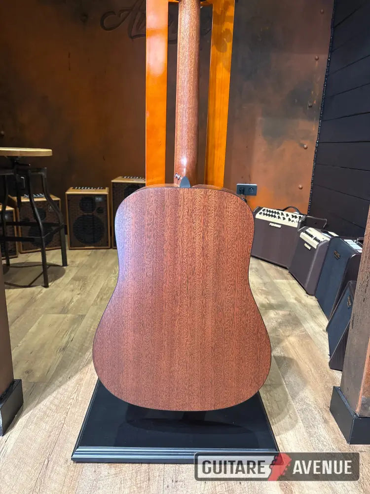 Martin D10E Guitare électro-acoustique