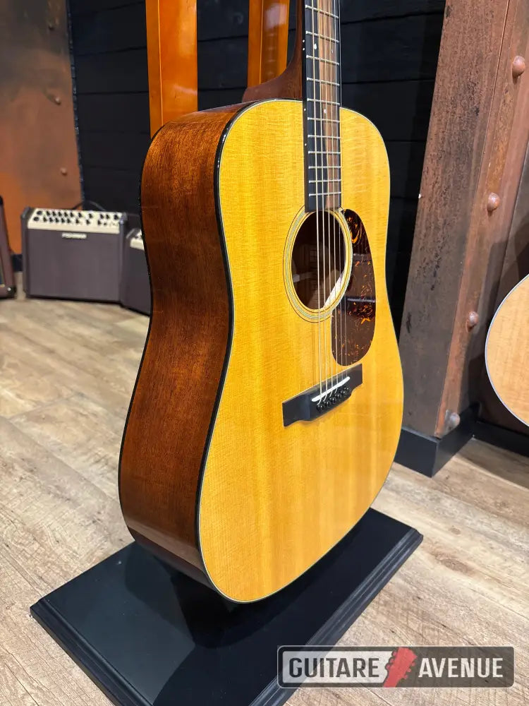 Martin D18 Guitare acoustique