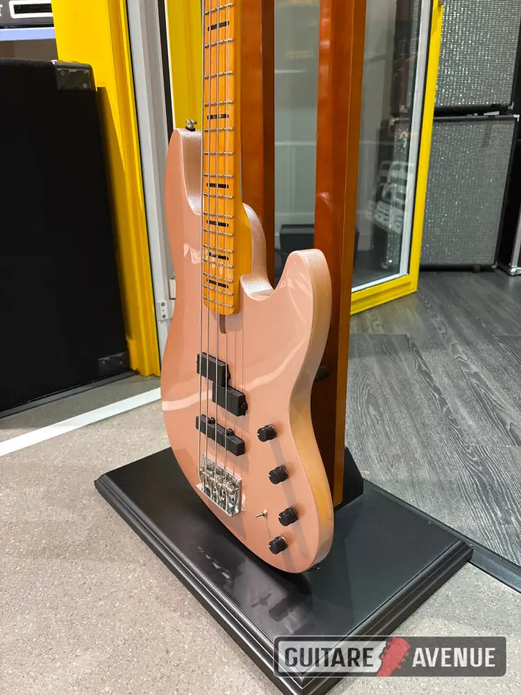 Sire Marcus Miller U7 -4 Rose gold Basses