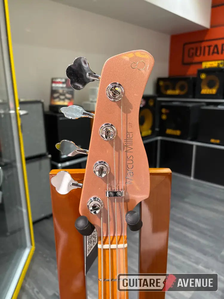 Sire Marcus Miller U7 -4 Rose gold Basses