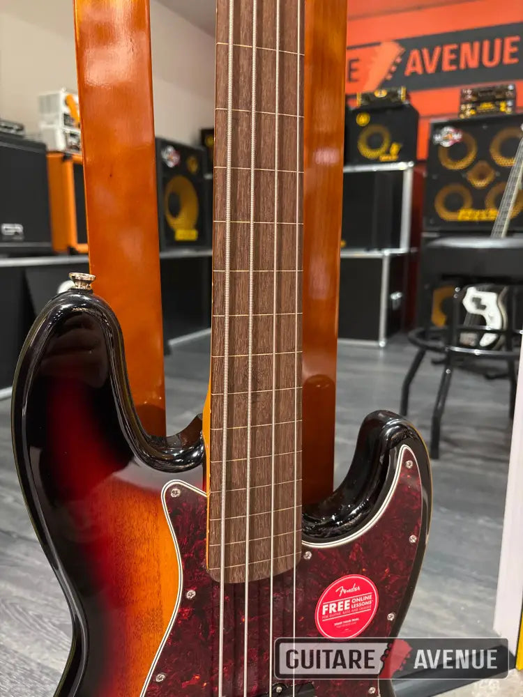 Squier Classic vive 60’s Jazz Bass fretless Basses