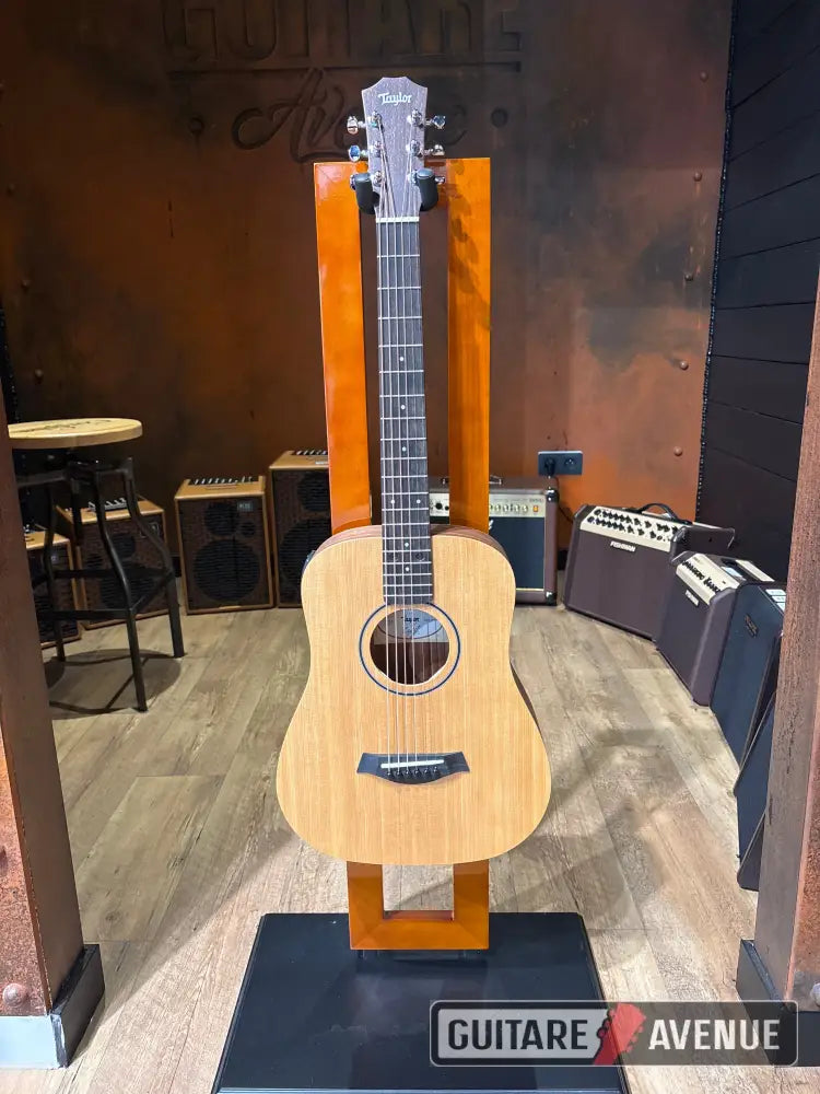 Taylor BT1e walnut Guitare acoustique