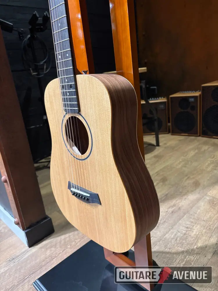 Taylor BT1e walnut Guitare acoustique