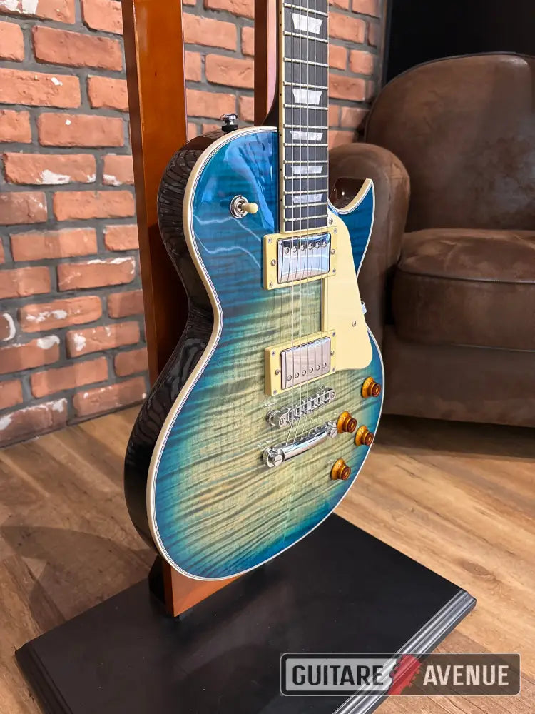 Sire Larry Carlton L7 Guitare électrique