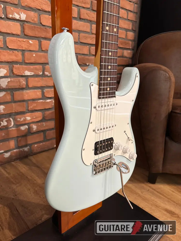 Suhr Classic S HSS sonic blue- Occasion Guitare électrique