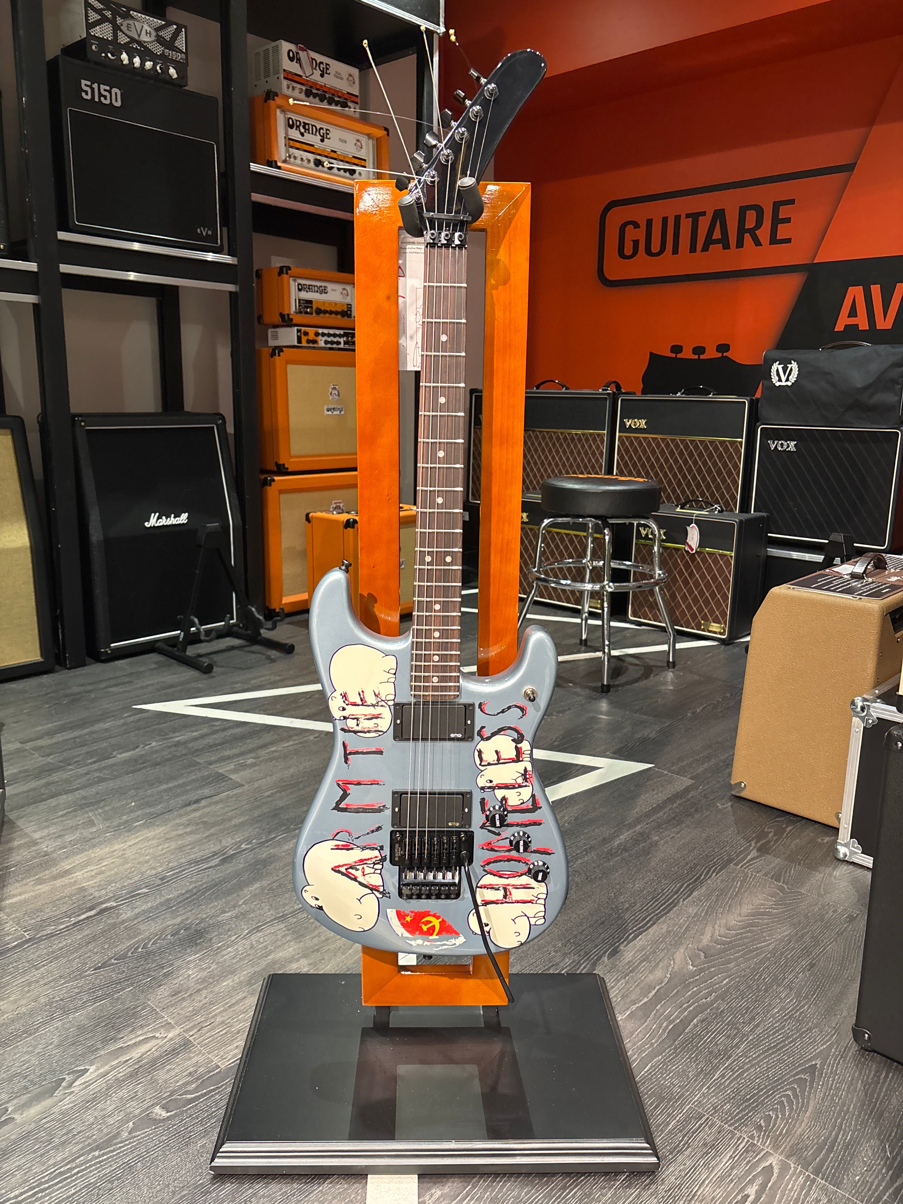 La guitare « Arm the Homeless » de Tom Morello signature