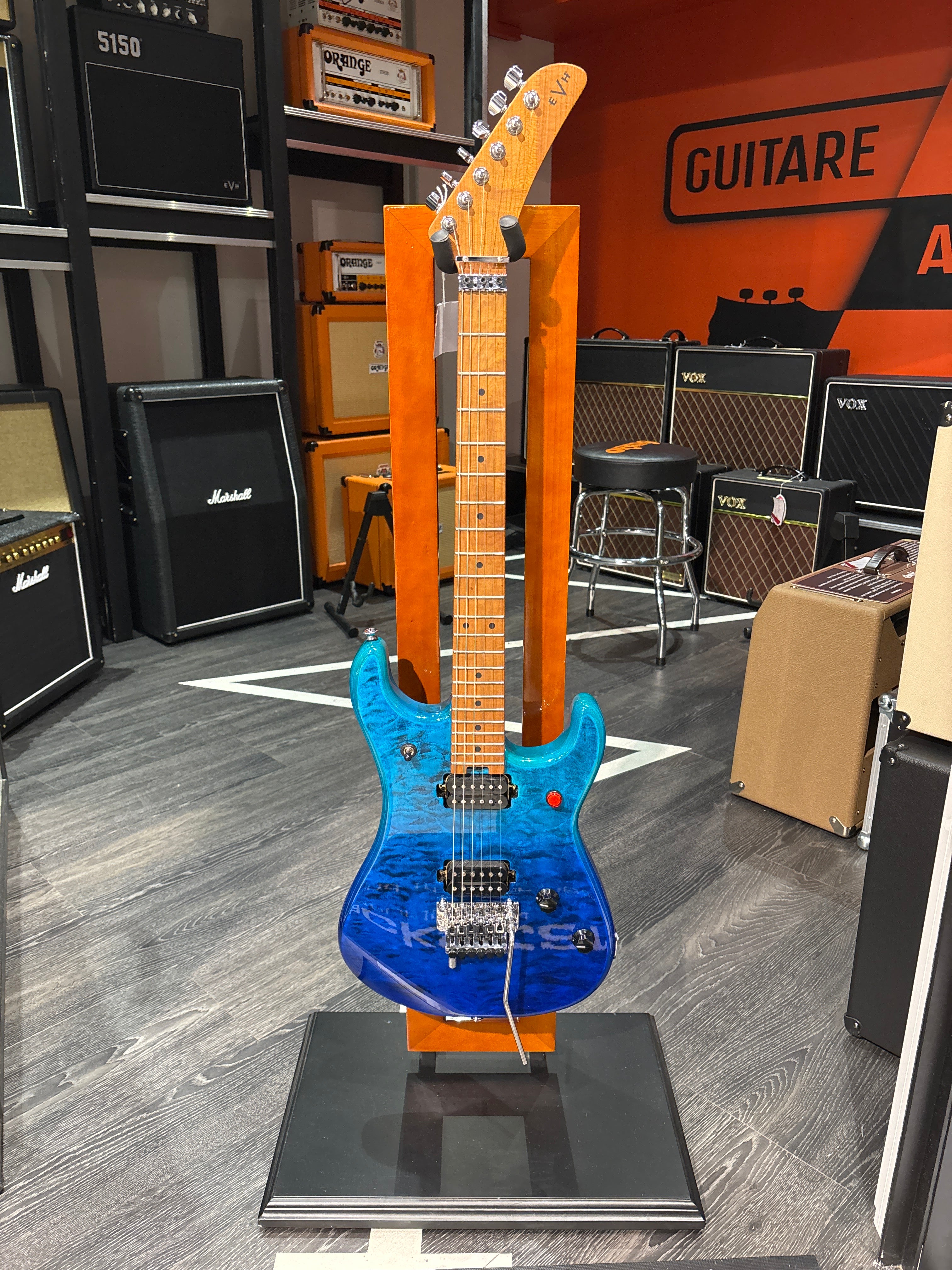 EVH 5150 Deluxe QM Baked Maple Pacific Drift