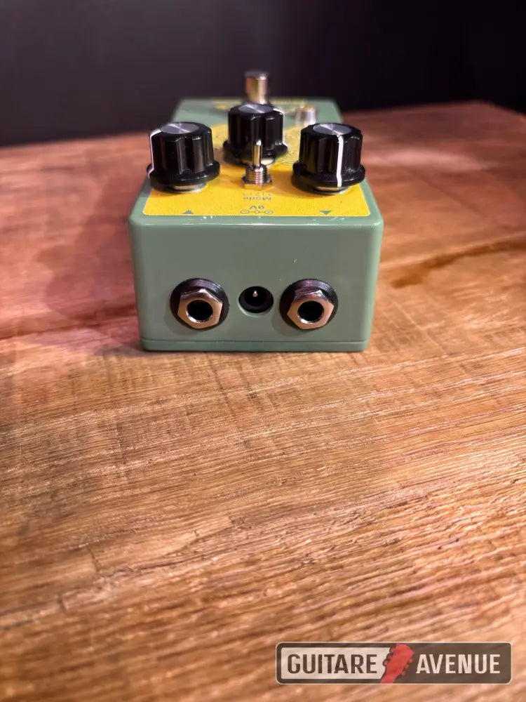 Earthquaker devices Plumes Effet