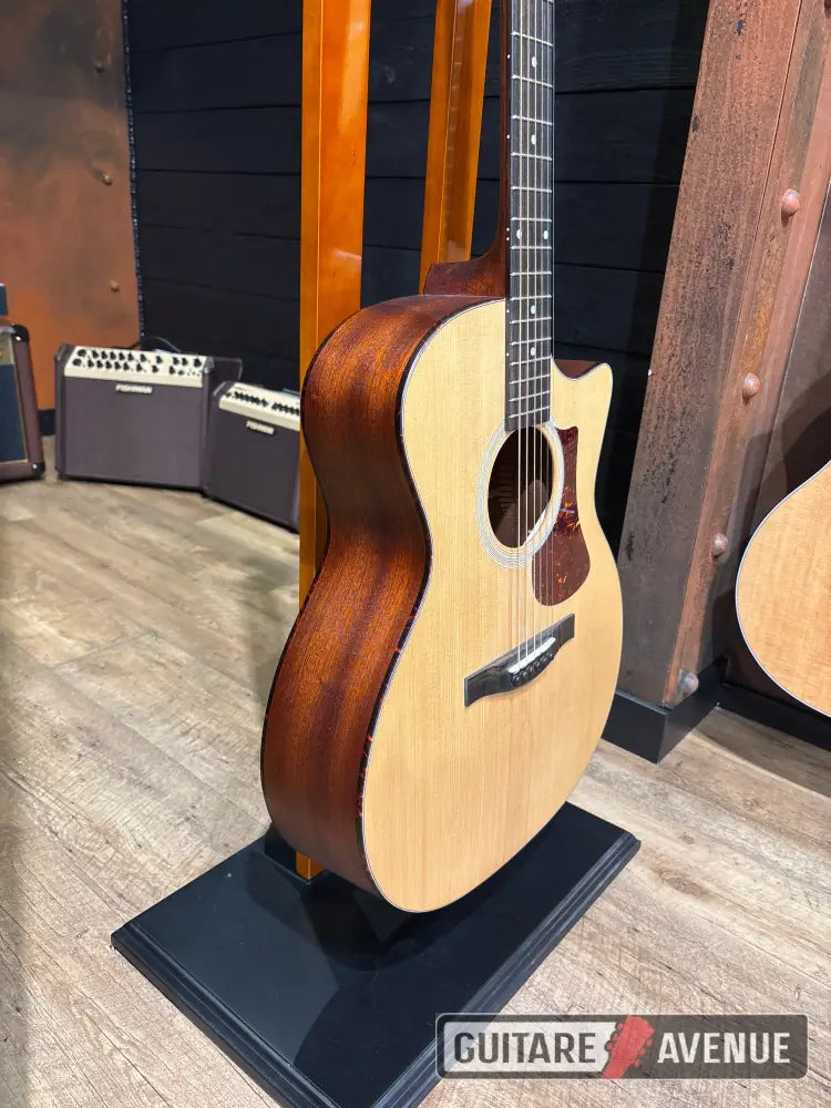 Eastman AC122 1CE Guitare électro-acoustique