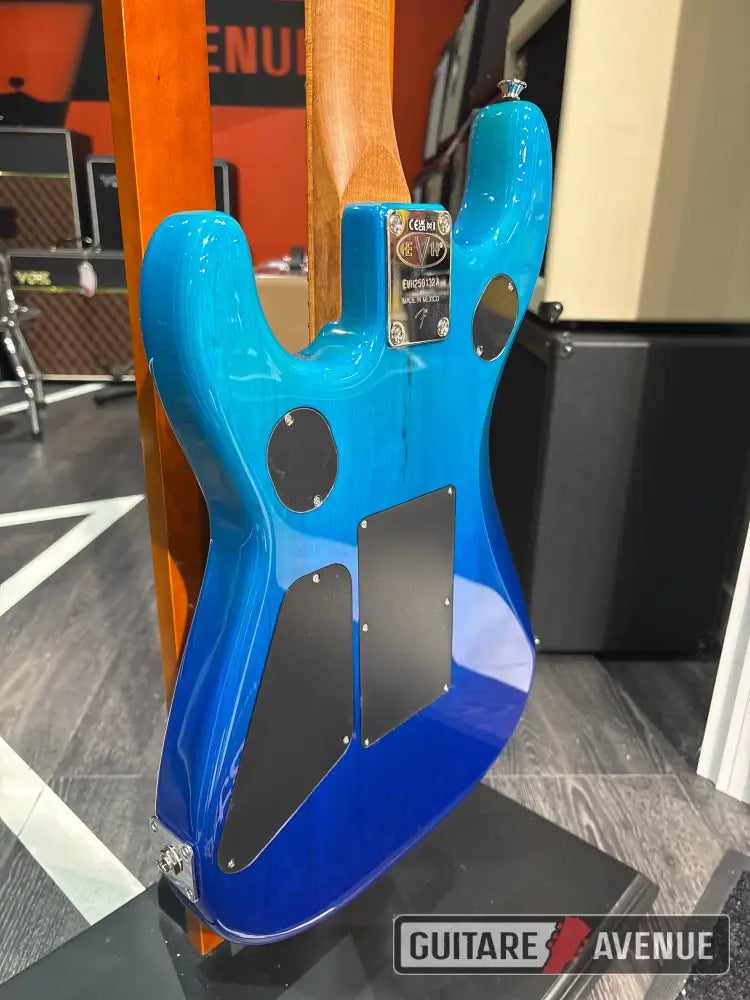 EVH 5150 Deluxe QM Baked Maple Pacific Drift - Guitare électrique