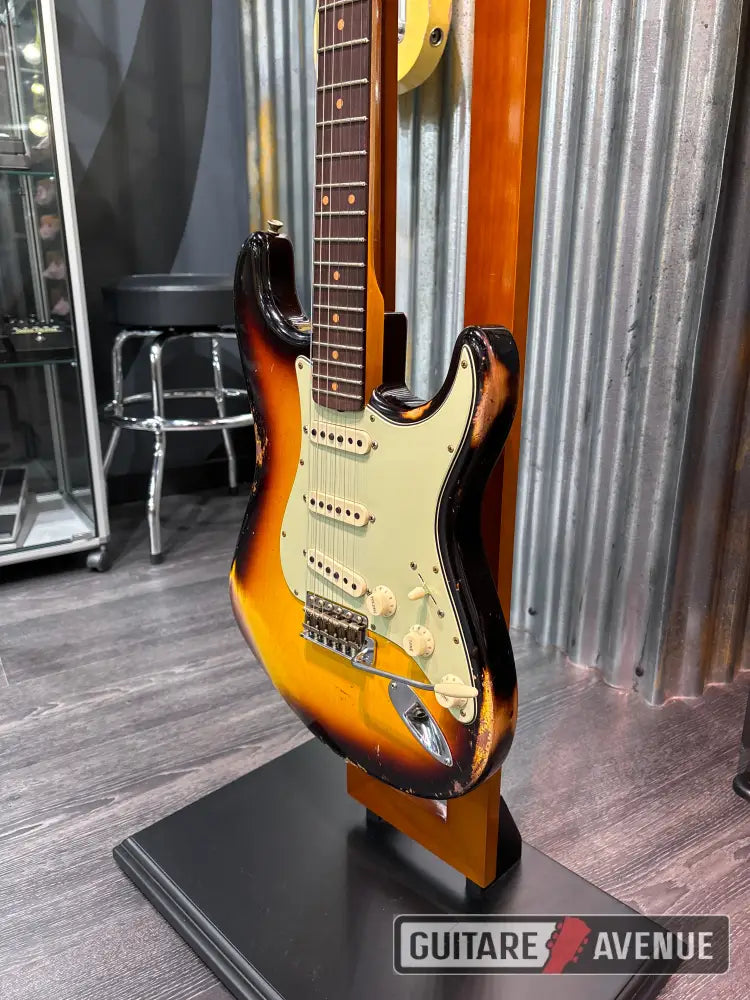 Fender Custom Shop 61 Stratocaster Heavy Relic Sfa3Tsb