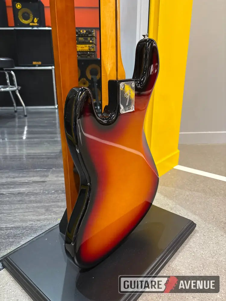 Fender vintera III Early 70’s Jazz Bass - Basses