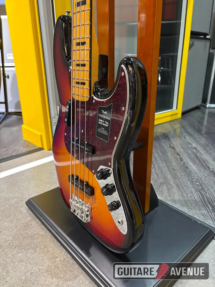 Fender vintera III Early 70’s Jazz Bass - Basses