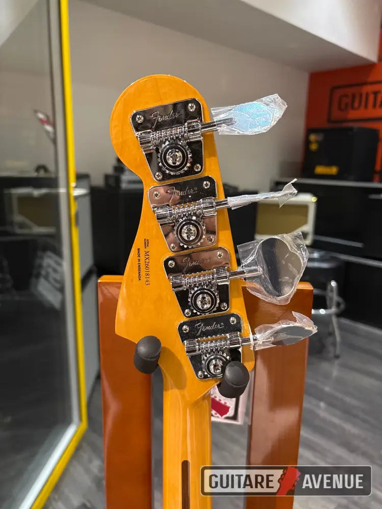 Fender vintera III Early 70’s Jazz Bass - Basses