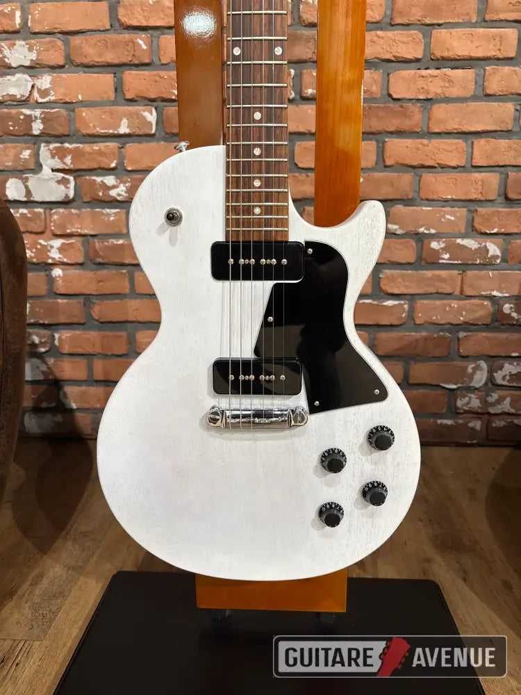 Gibson Les Paul Tribute P90 worn white satin - Occasion - Guitare électrique