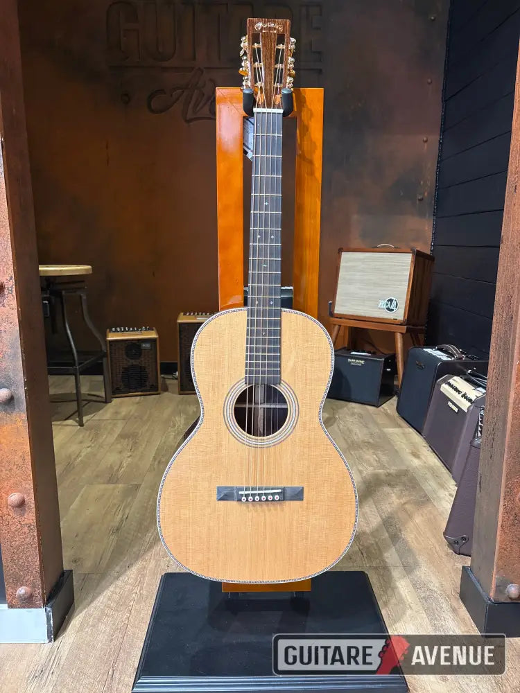 Martin 0012-28 Modern Deluxe Guitare acoustique