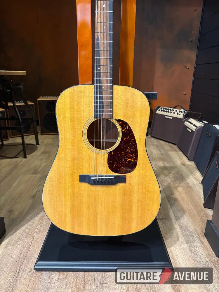 Martin D18 Guitare acoustique