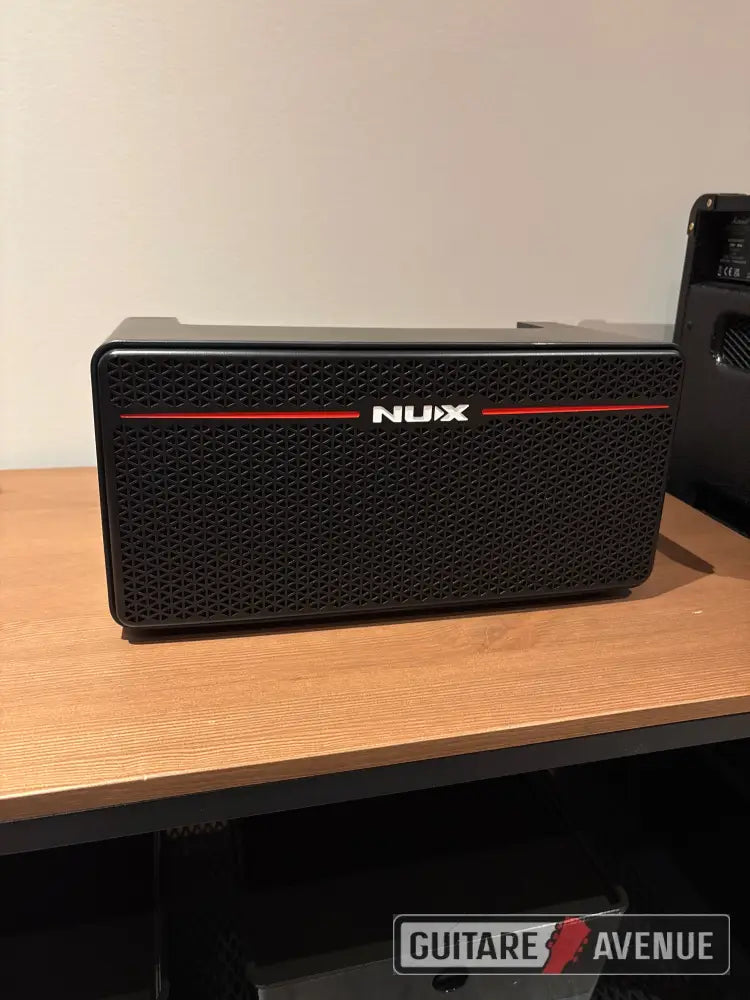 Nux Mighty space Ampli