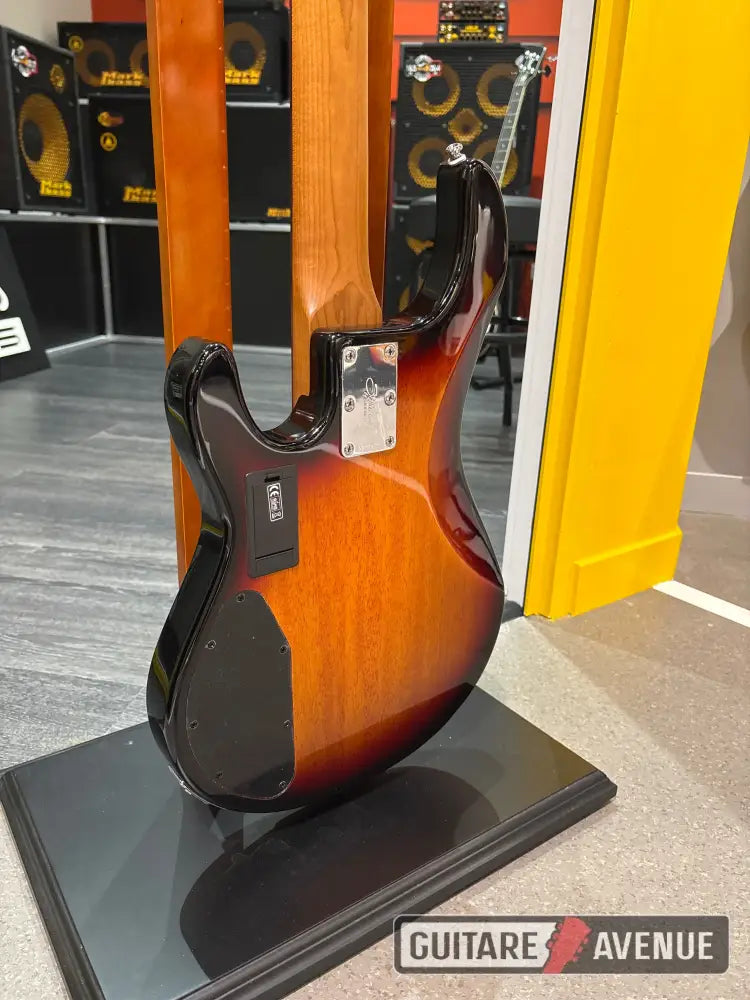 Sterling by Music Man Ray 35 SM 3TS Basses