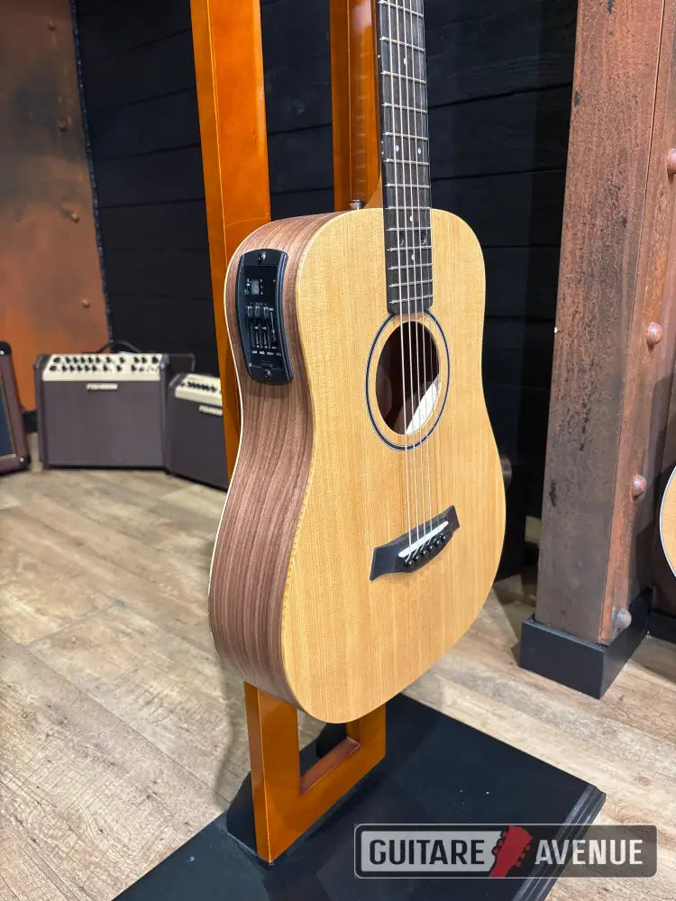 Taylor BT1e walnut Guitare acoustique