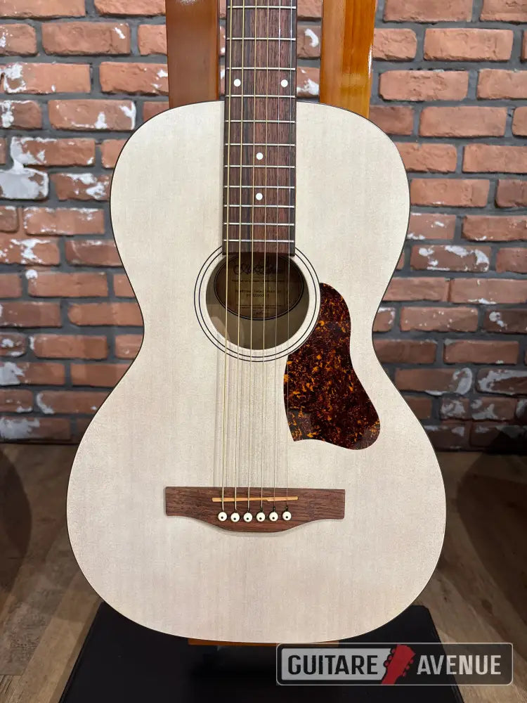 Art & Lutherie Roadhouse faded cream - occasion Guitare acoustique d’occasion