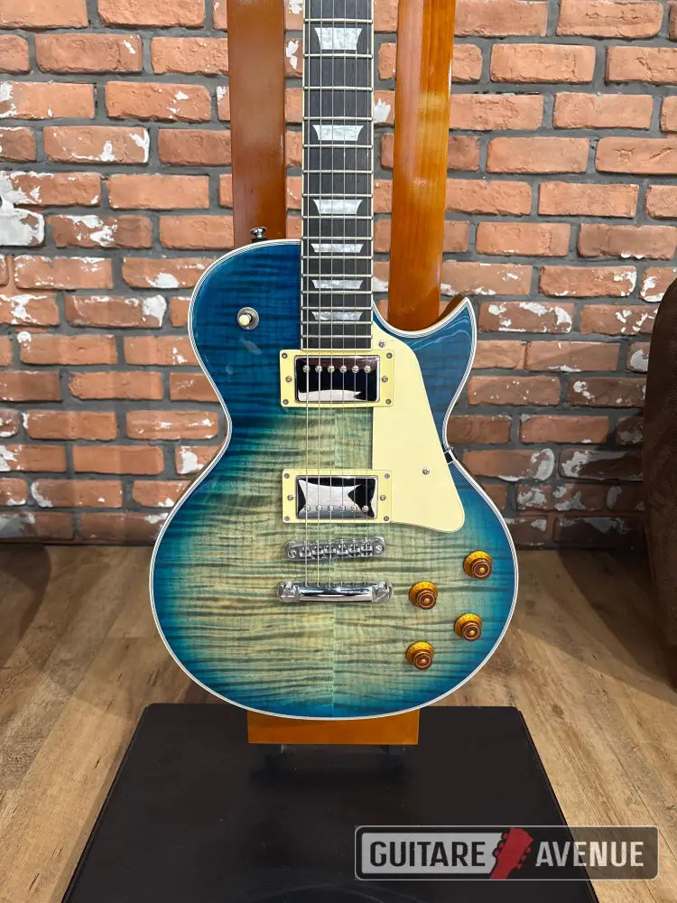 Sire Larry Carlton L7 Guitare électrique